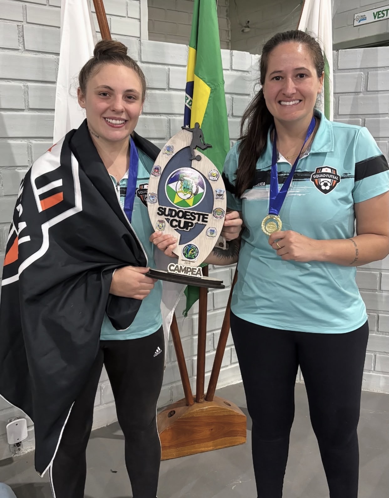 Troféu Sudoeste Cup conquistado pela Squad Futsal